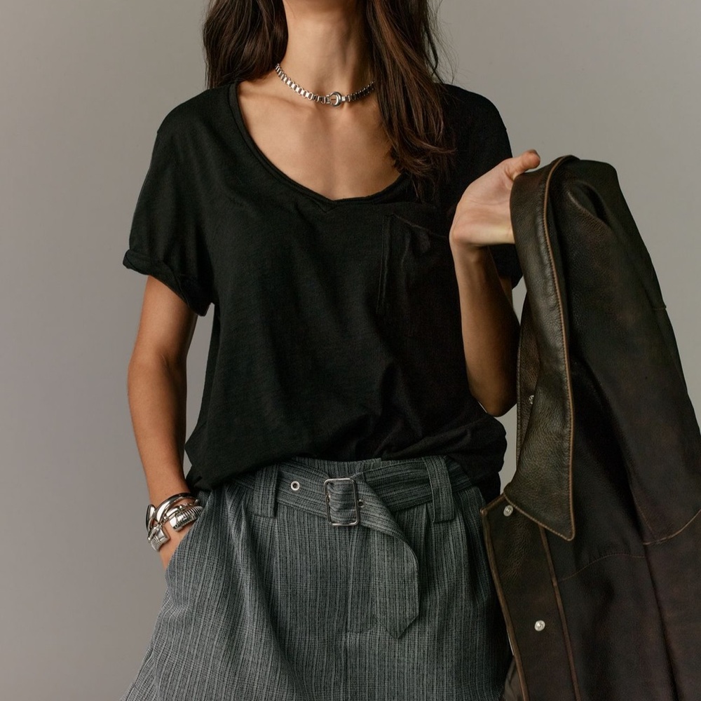 T-La Lars Anthropologie Black Women's V-neck pocket T